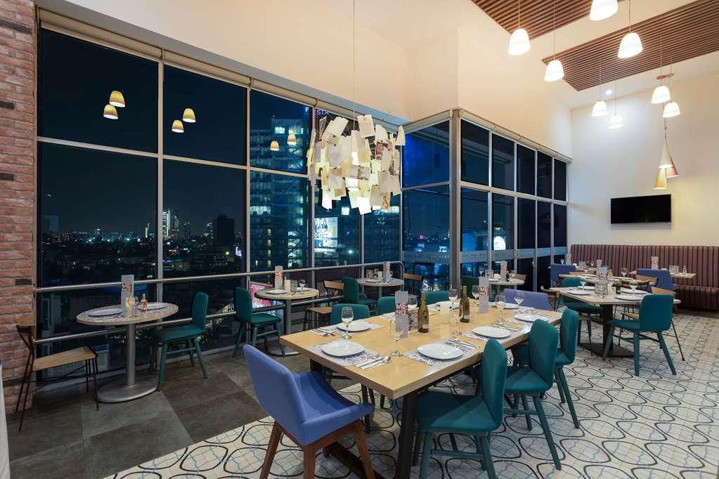 Tryp Mexico City World Trade Hotel Restaurant photo